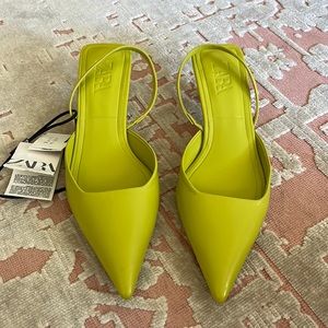 Zara Leather Slingback Kitten Heel Shoes in Pistachio